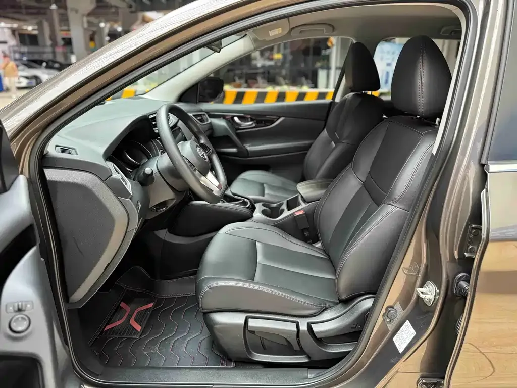 Nissan Qashqai — фото 6