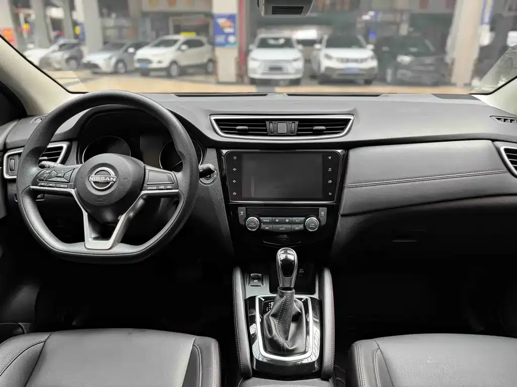 Nissan Qashqai — фото 5