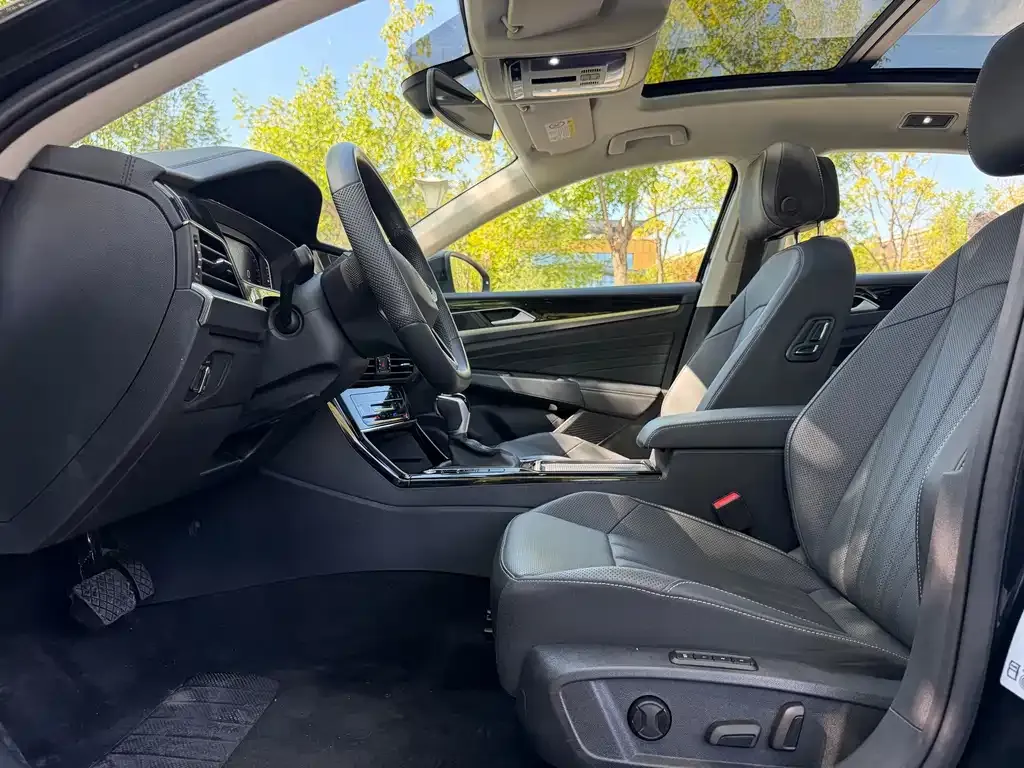 Volkswagen Passat — фото 3