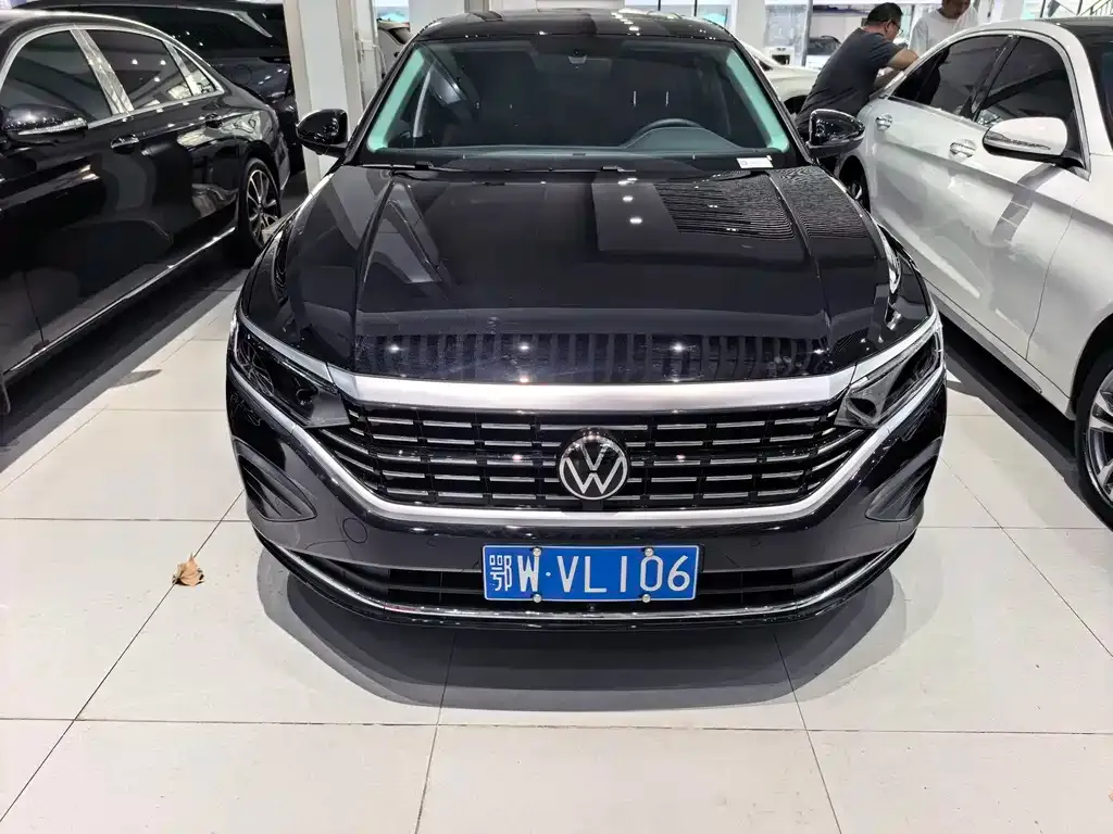 Volkswagen Passat — фото 7
