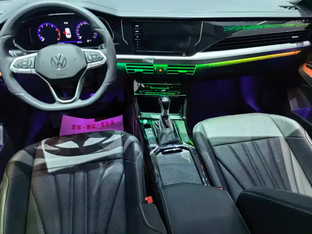 Volkswagen Passat — фото 4