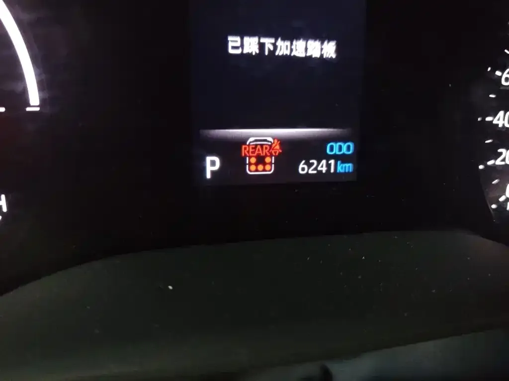 Toyota Granvia — фото 2
