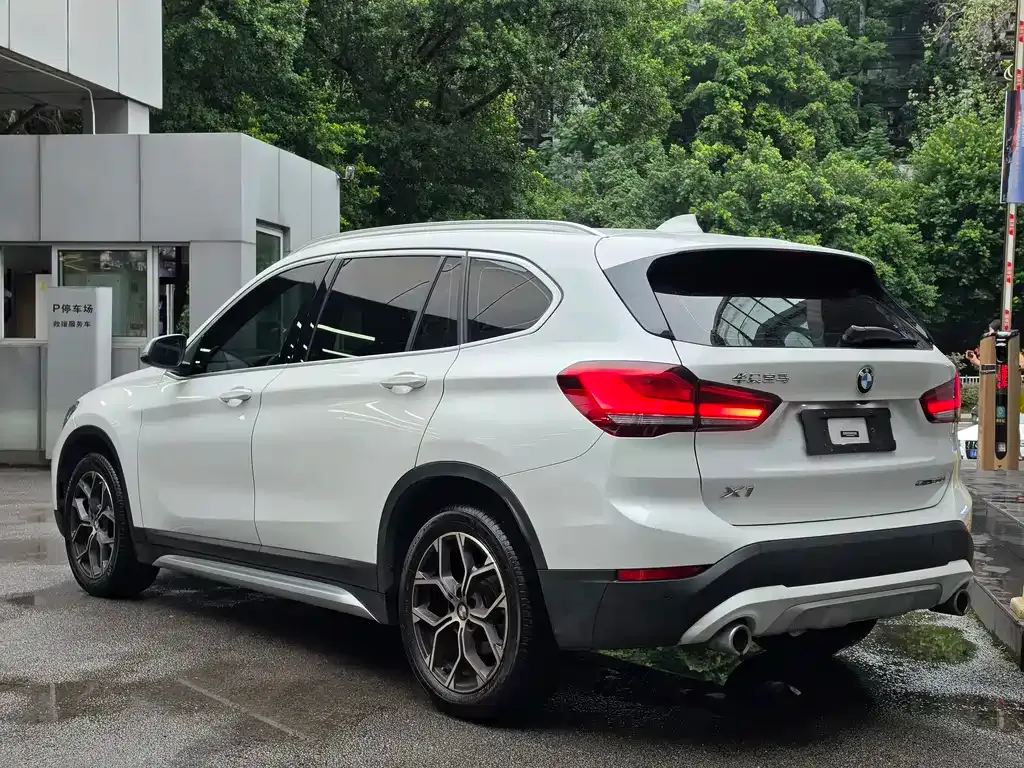 BMW X1 — фото 4