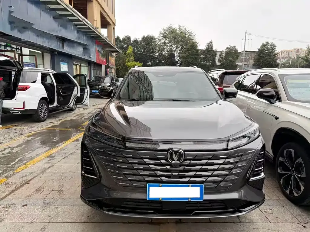 Changan CS75 PLUS — фото 3