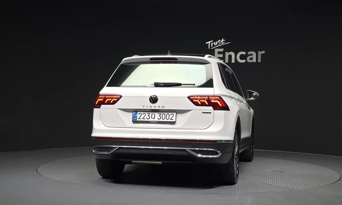 Volkswagen Tiguan — фото 3