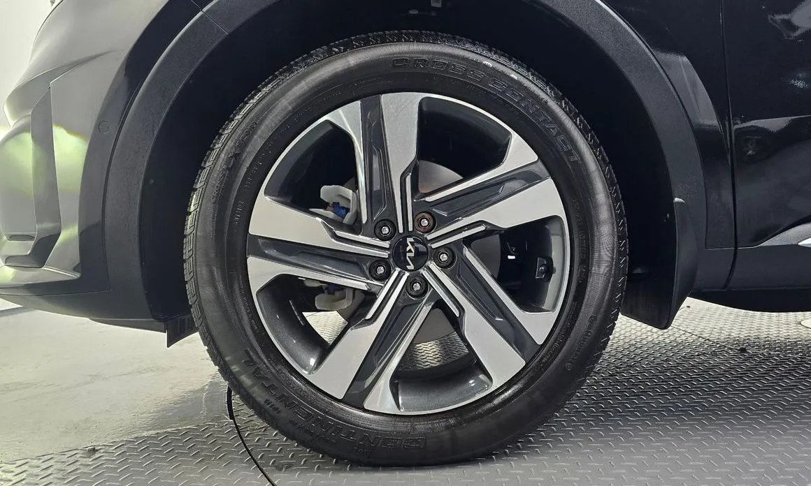 Kia Sorento — фото 6