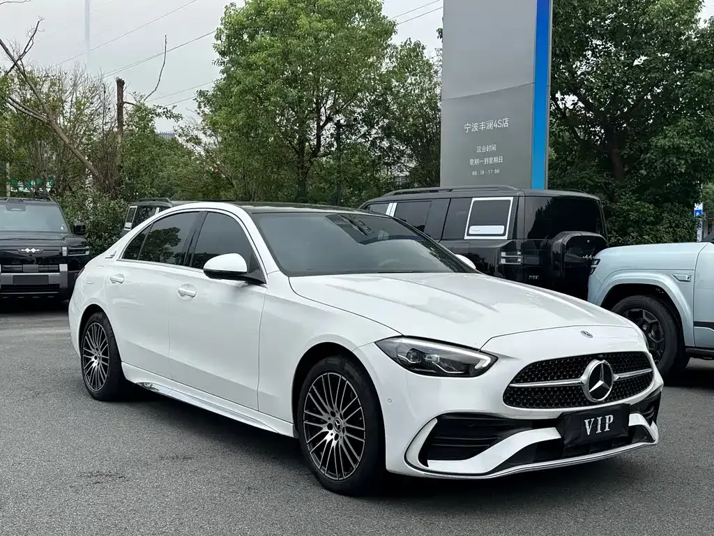 Mercedes-Benz C-Class — фото 10