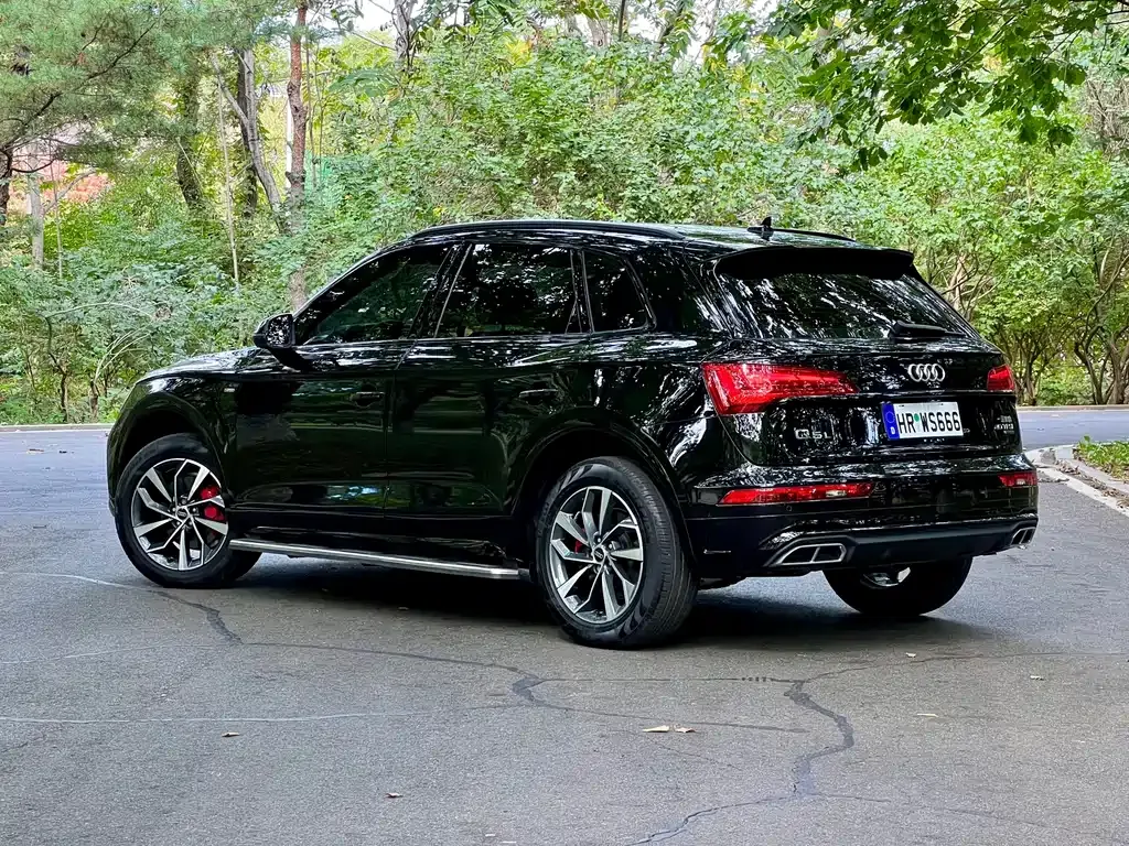 Audi Q5L — фото 2