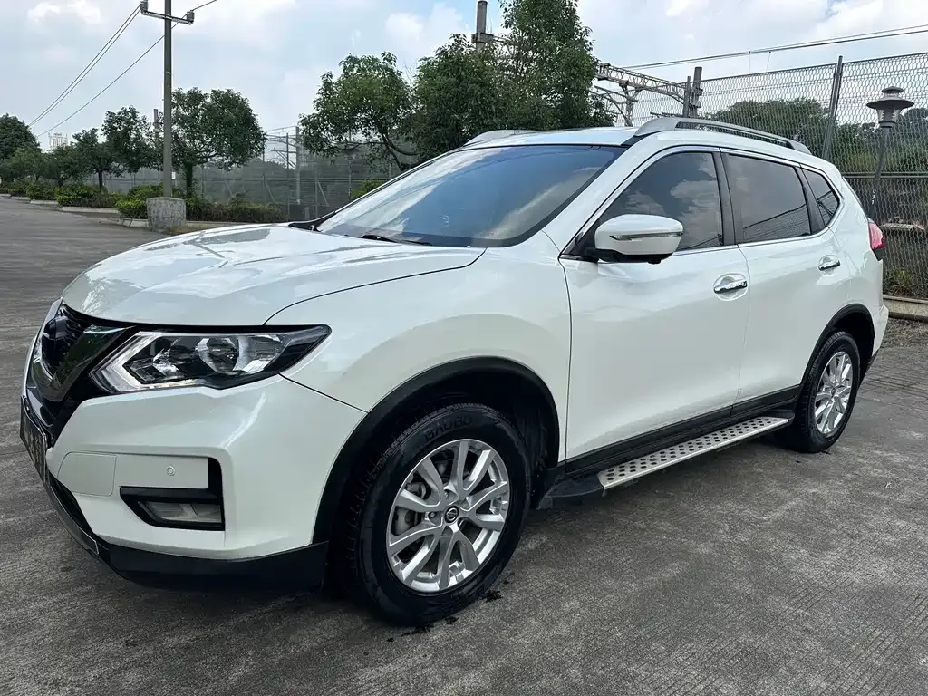 Nissan X-Trail — фото 4