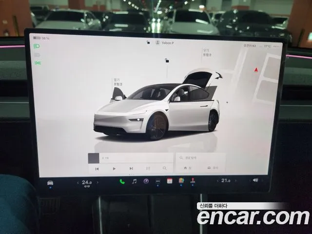 Tesla Model Y — фото 9