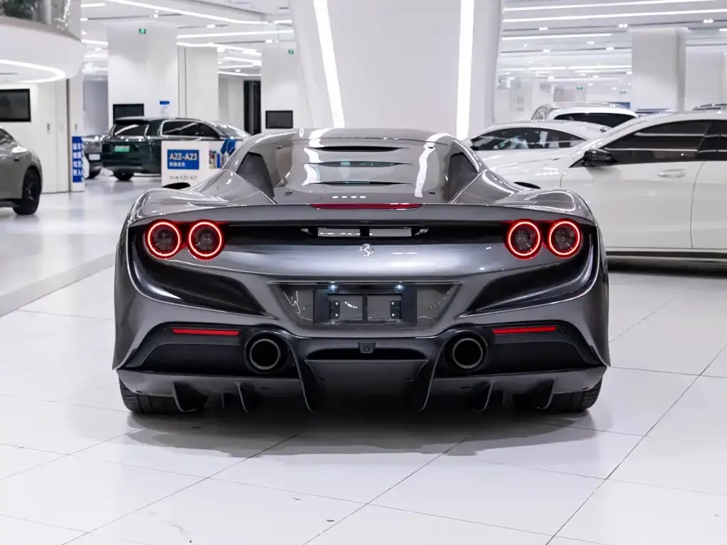 Ferrari F8 — фото 4
