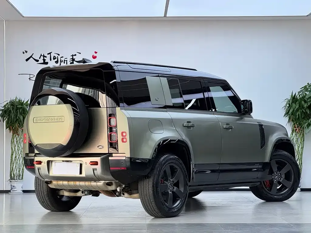 Land Rover Defender — фото 3