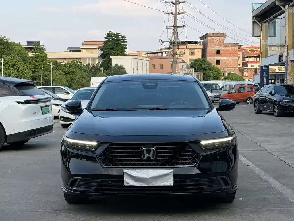 Honda Accord — фото 7