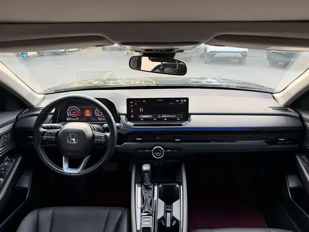 Honda Accord — фото 3