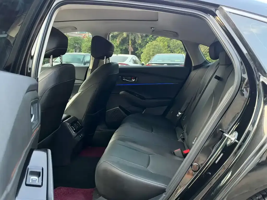 Honda Accord — фото 9