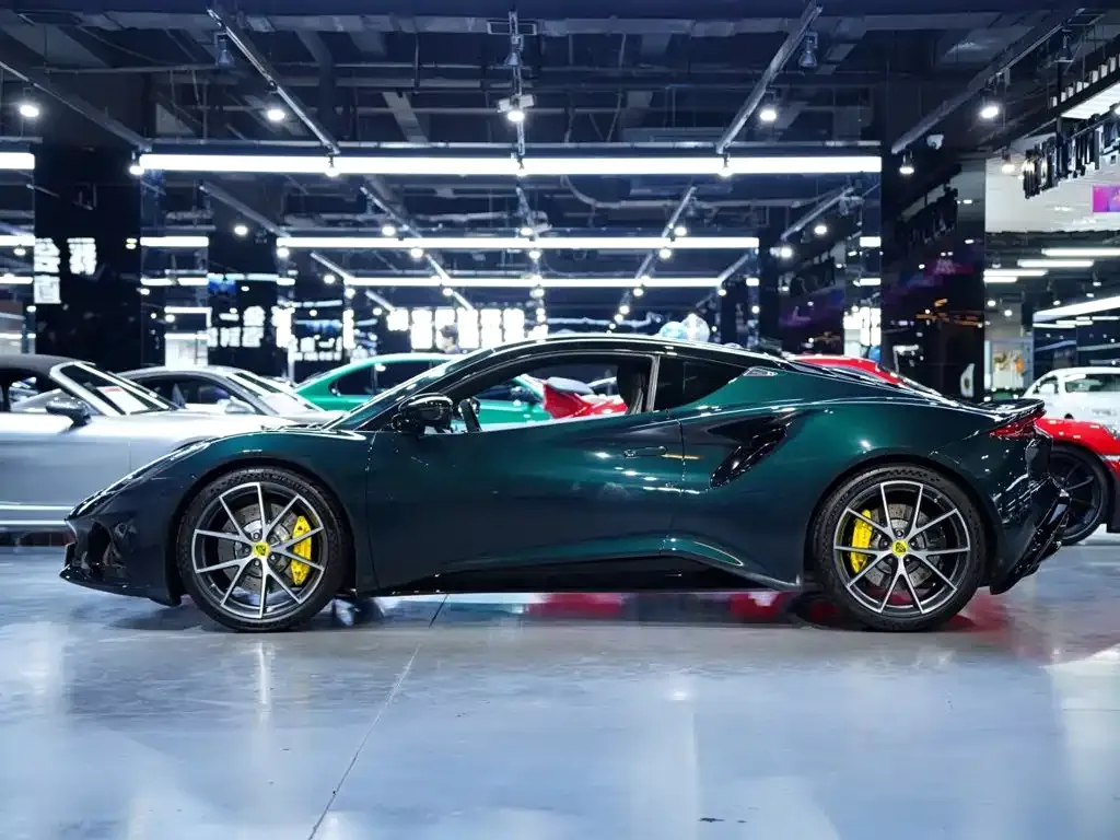 Lotus Emira — фото 7