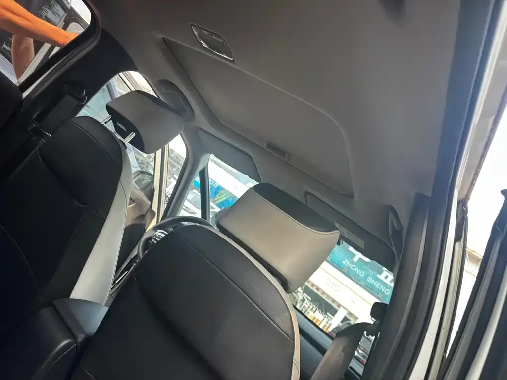 Honda Fit — фото 10
