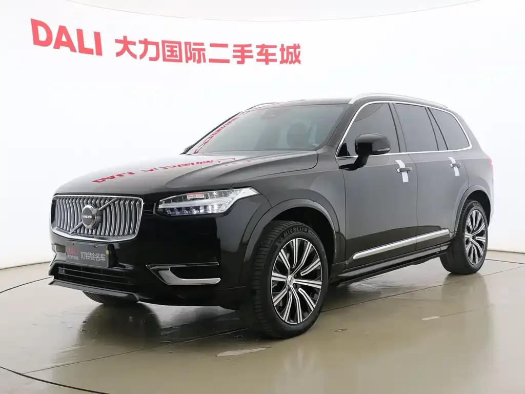 Volvo XC90 — фото 1