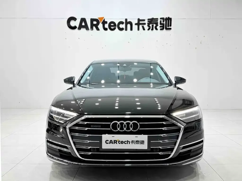 Audi A8 — фото 5