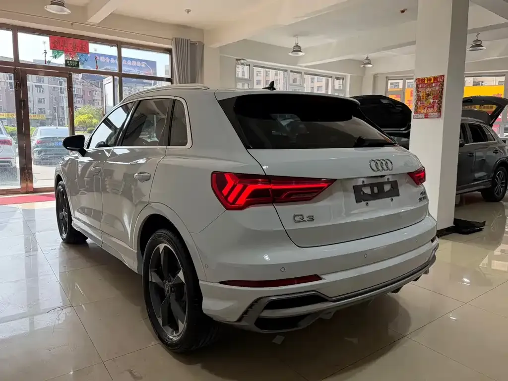 Audi Q3 — фото 2