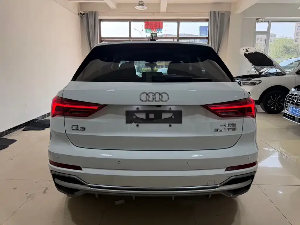 Audi Q3 — фото 4