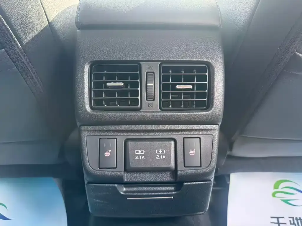 Subaru Legacy — фото 3