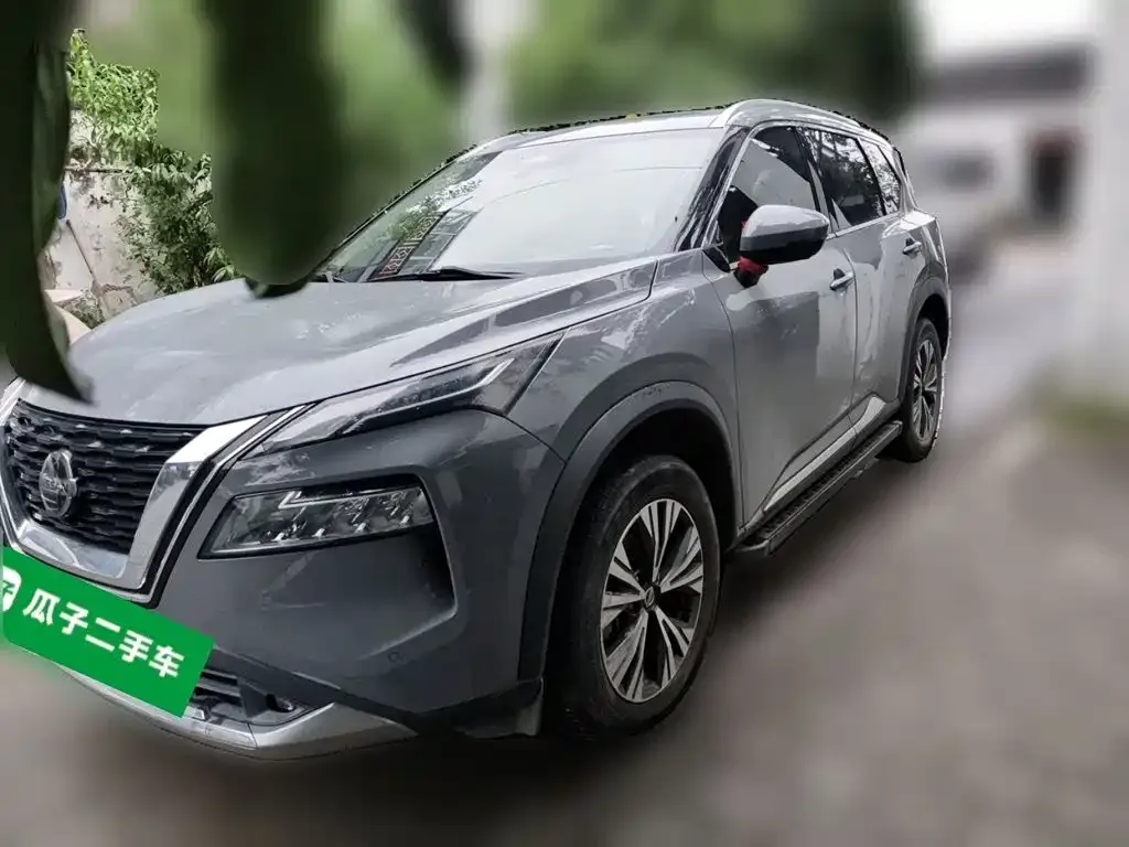 Nissan X-Trail — фото 1