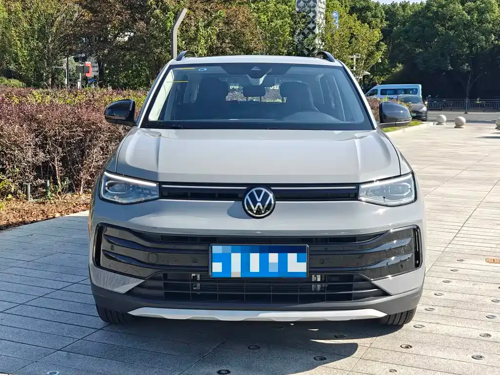 Volkswagen Tharu — фото 8