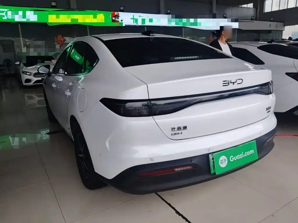 BYD Seal 05 DM-i — фото 3