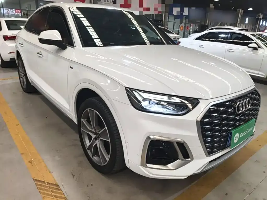 Audi Q5L Sportback — фото 8