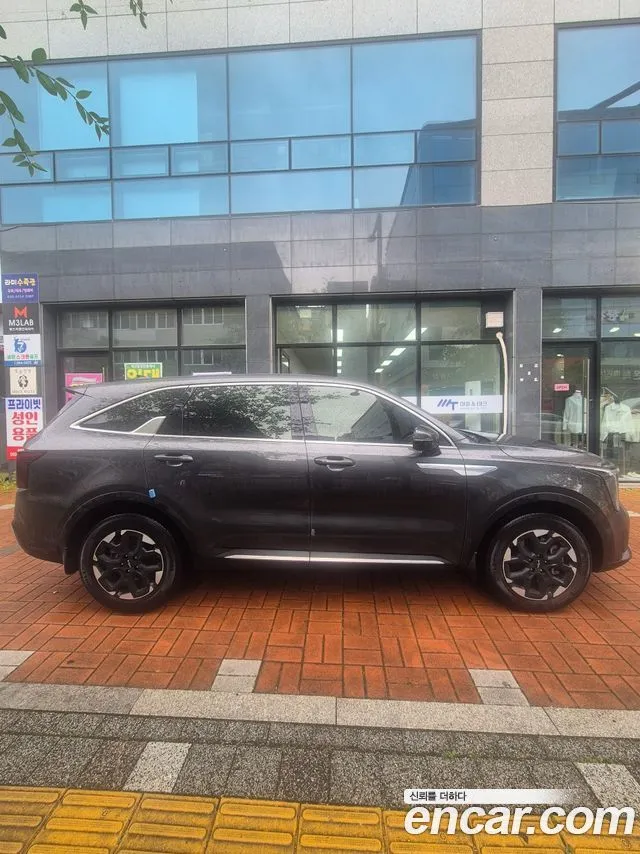 Kia Sorento — фото 8
