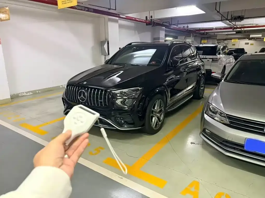 Mercedes-Benz GLE AMG — фото 7