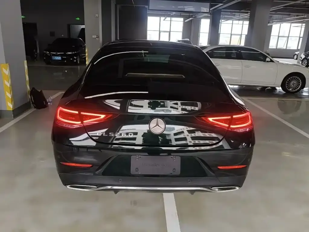Mercedes-Benz CLS — фото 3