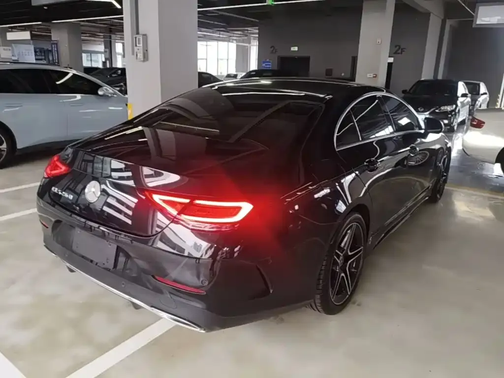 Mercedes-Benz CLS — фото 10