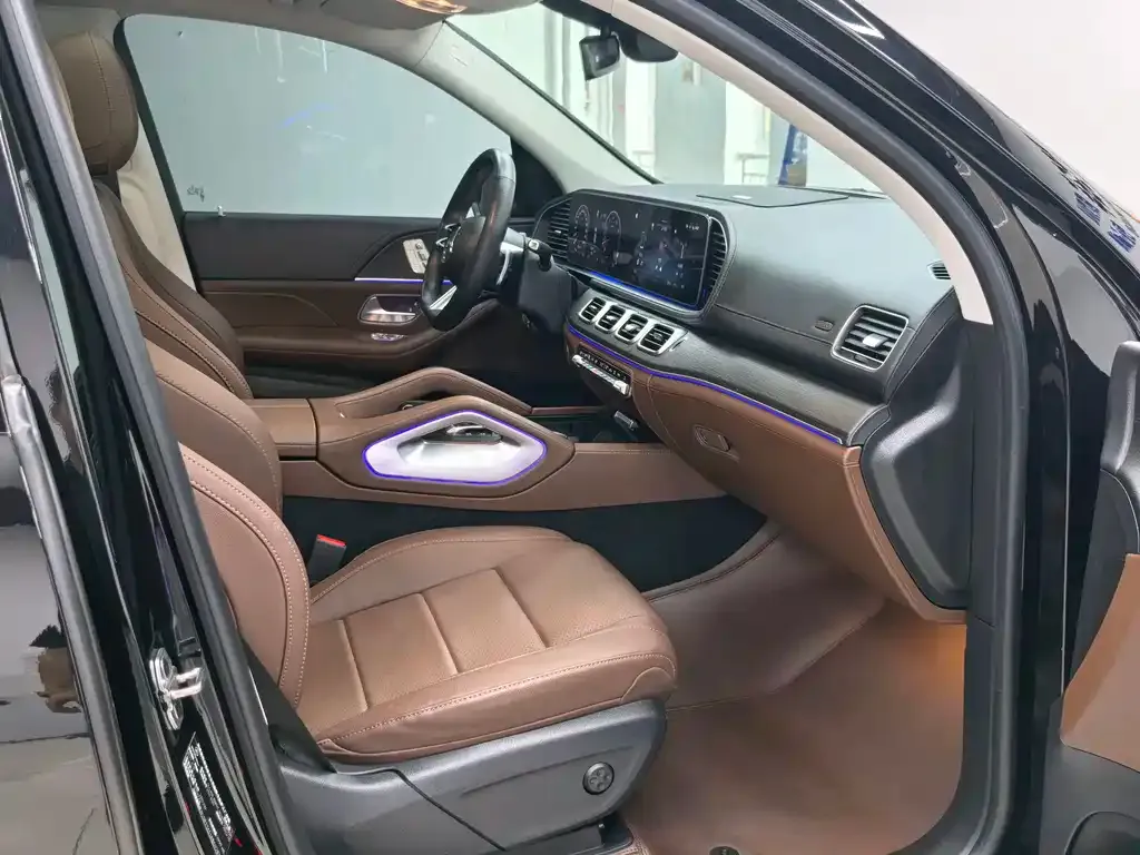 Mercedes-Benz GLS — фото 7