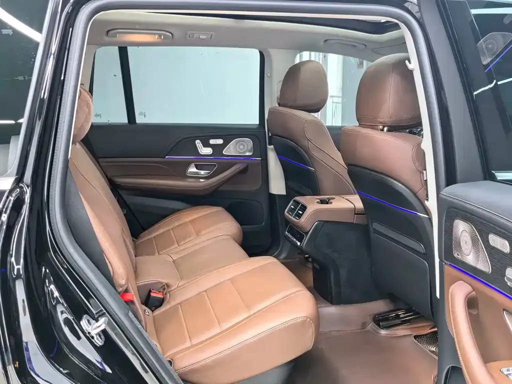 Mercedes-Benz GLS — фото 10