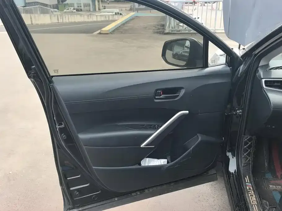 Toyota Corolla Cross — фото 3