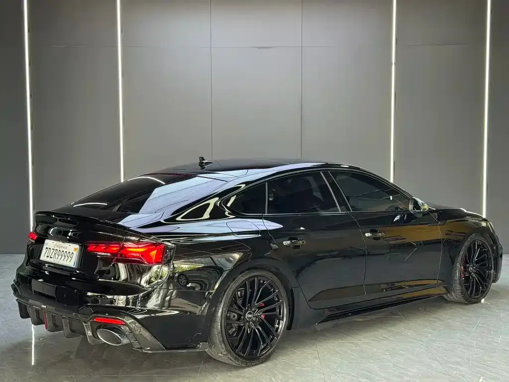 Audi RS 5 — фото 9