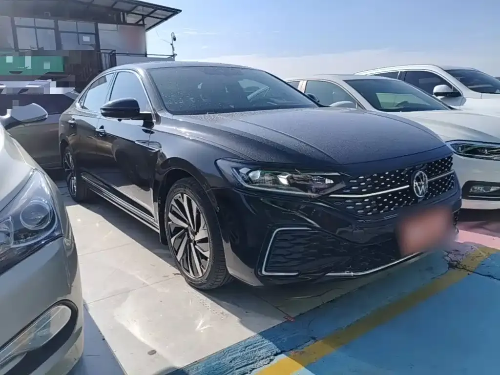 Volkswagen Passat — фото 7