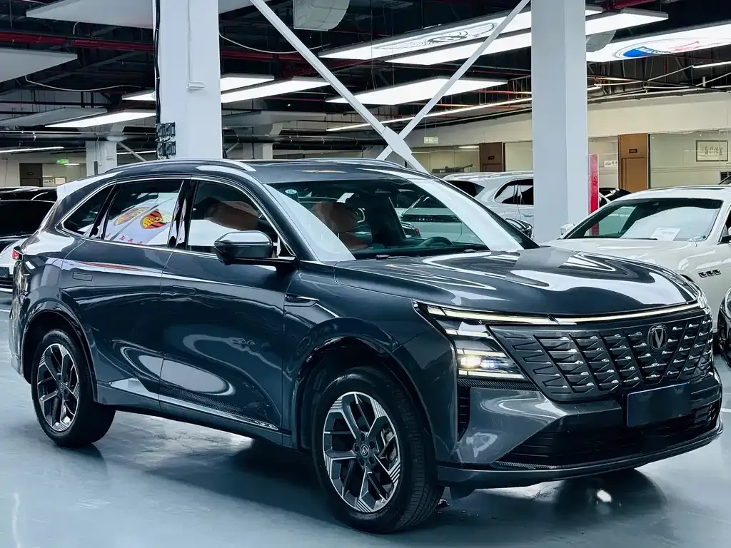 Changan CS75 PLUS — фото 9