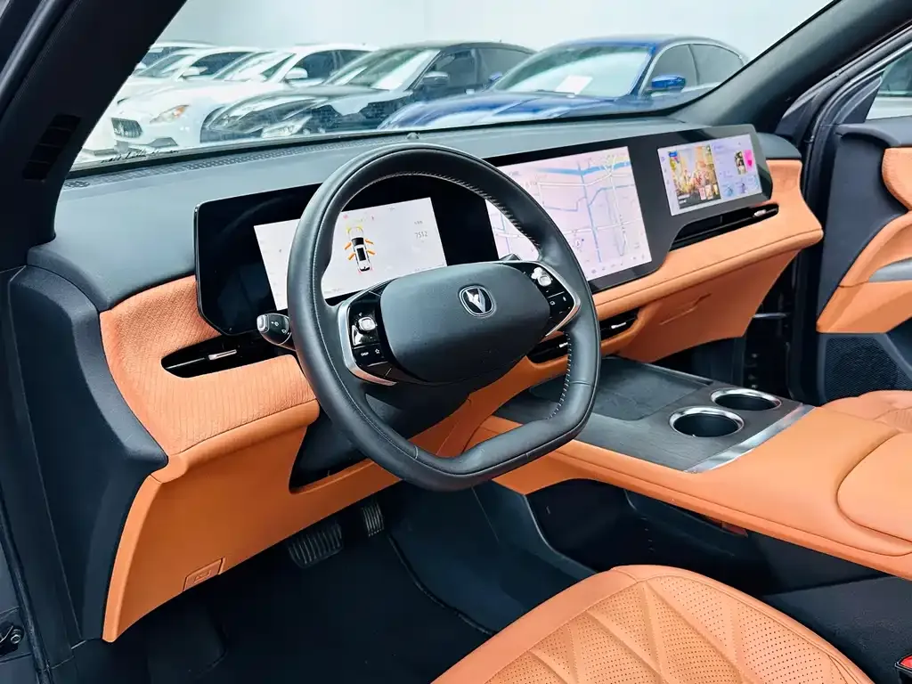 Changan CS75 PLUS — фото 4
