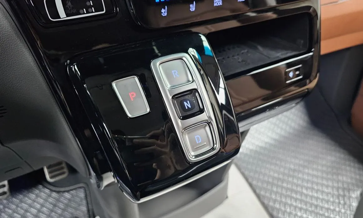 Hyundai Staria — фото 4