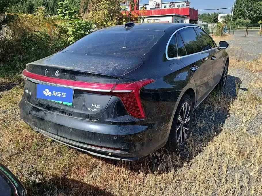 Hongqi H5 PHEV — фото 10