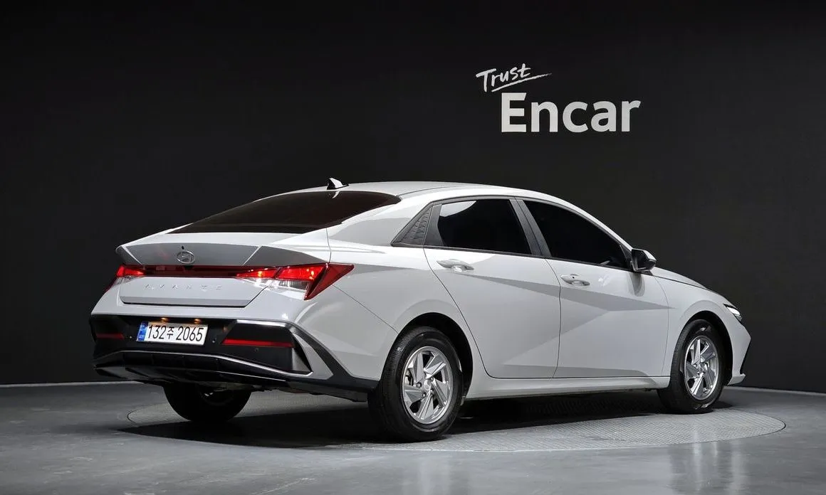 Hyundai AVANTE — фото 5