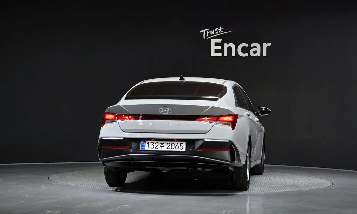 Hyundai AVANTE — фото 4