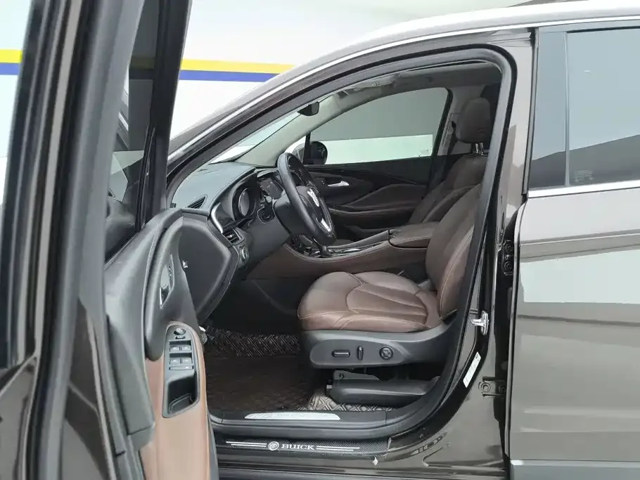 Buick Envision Plus — фото 6