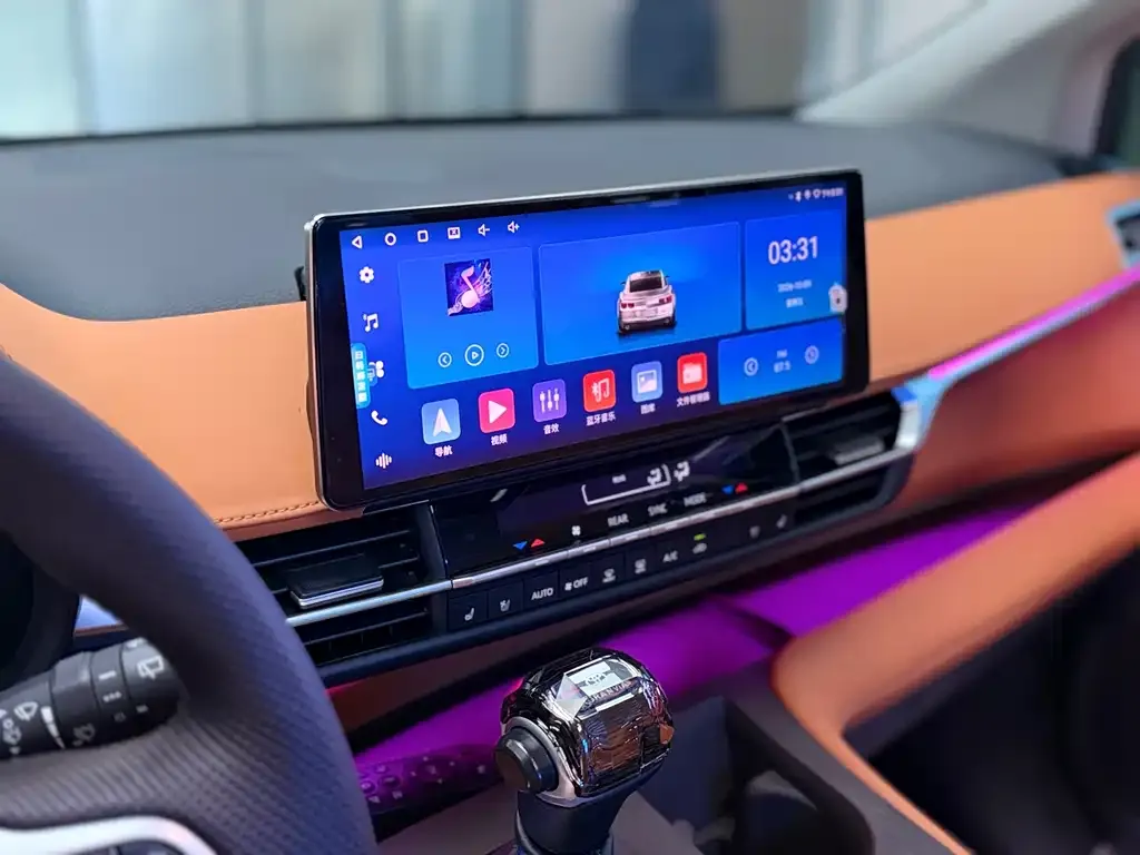 Toyota Granvia — фото 10
