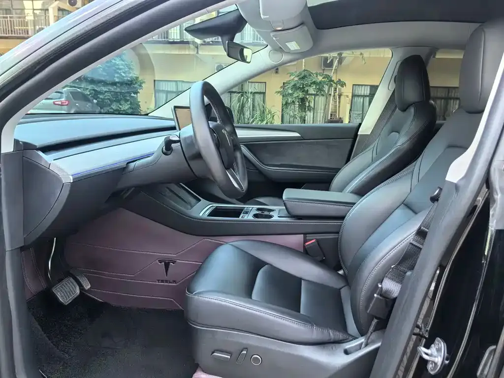 Tesla Model Y — фото 2