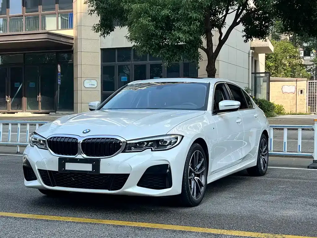 BMW 3 Series — фото 1