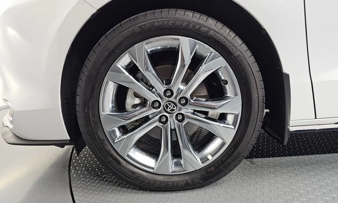Toyota Sienna — фото 4